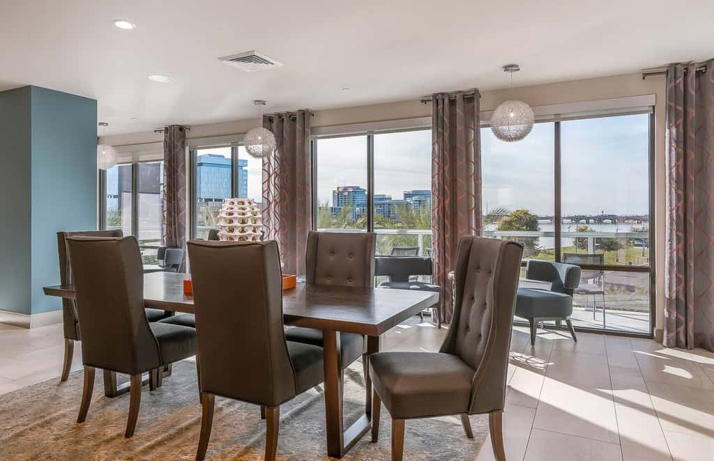 Stylish 2BR CozySuites | Town Lake Waterfront
