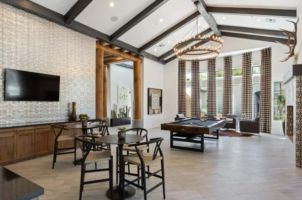 CozySuites Chandler 2BR with 2 pools and Jacuzzi