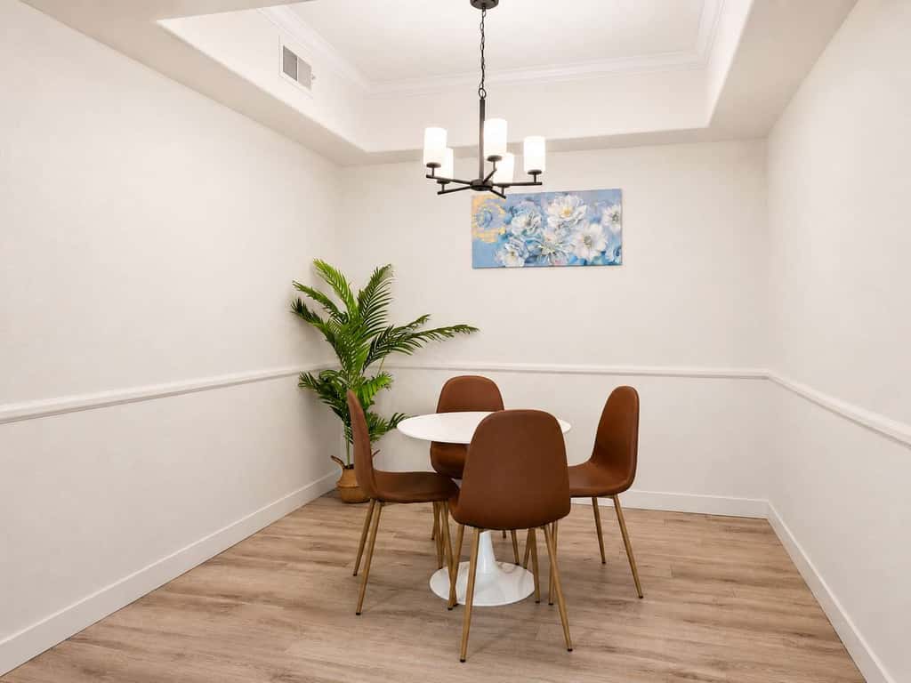 CozySuites Chandler 2BR with 2 pools and Jacuzzi