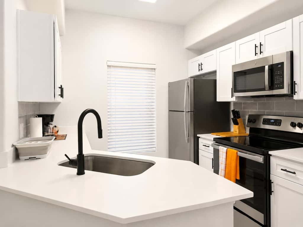 CozySuites Chandler 2BR with 2 pools and Jacuzzi