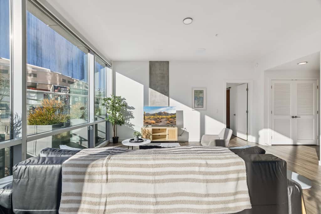 TWO CozySuites Adeline - 4BR
