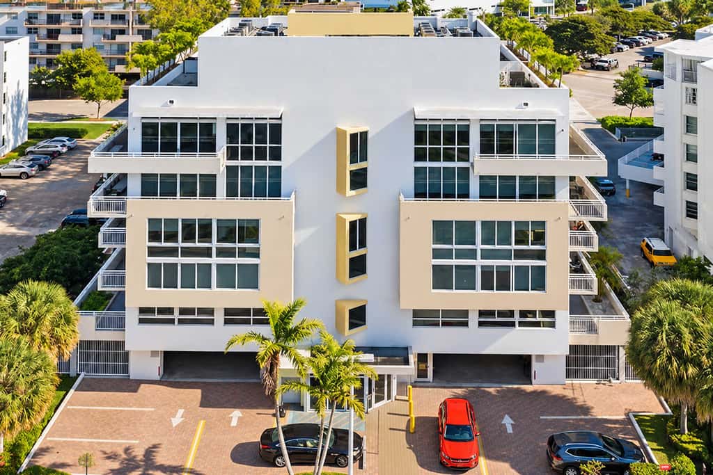 Roami at Sunny Isles | Rooftop Pool | 2 BR