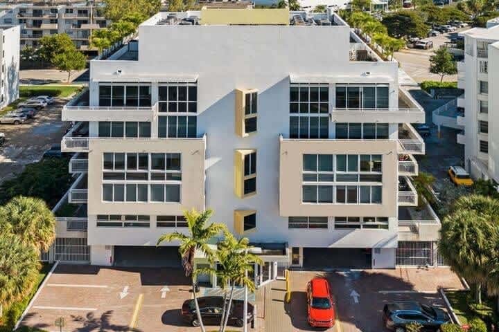 Roami at Sunny Isles | Rooftop Pool | 4 BR
