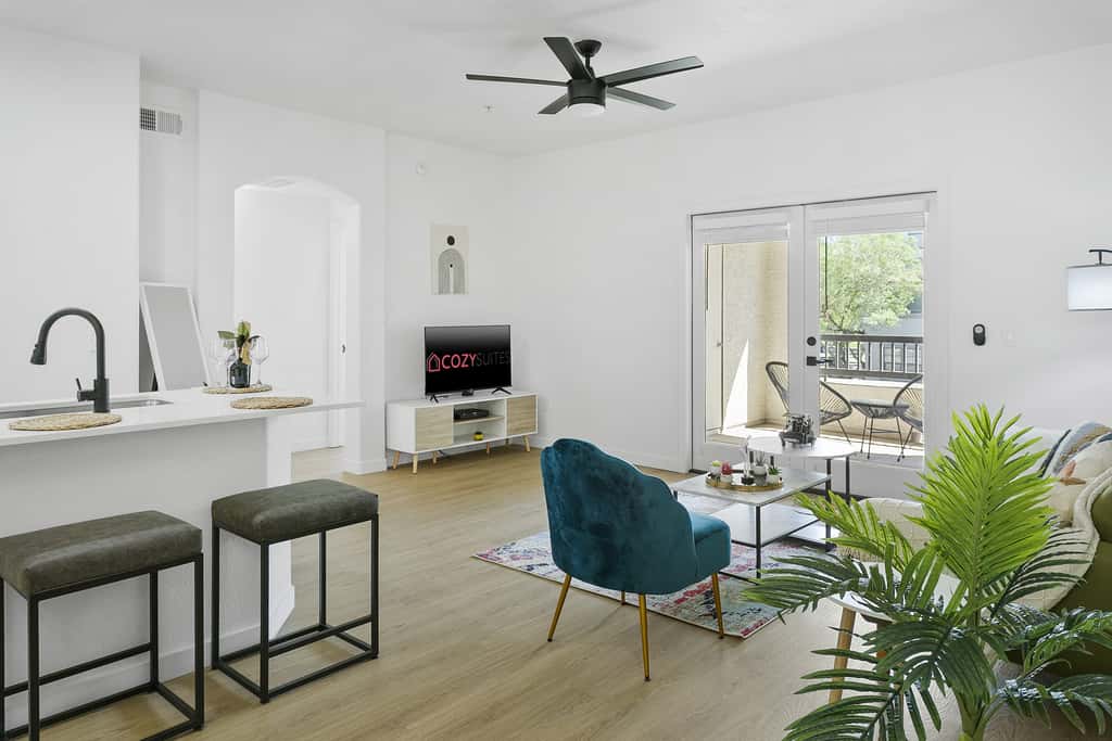 2BR CozySuites Glendale by the stadium with pool!