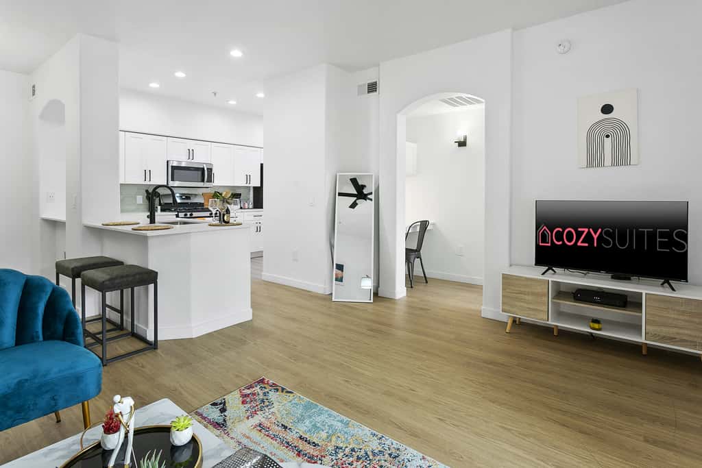 2BR CozySuites Glendale by the stadium with pool!