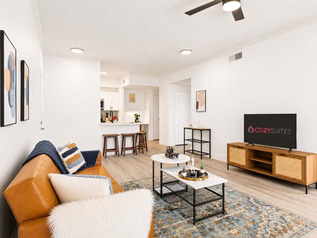 CozySuites Chandler 1BR with 2 Pools + Jacuzzi