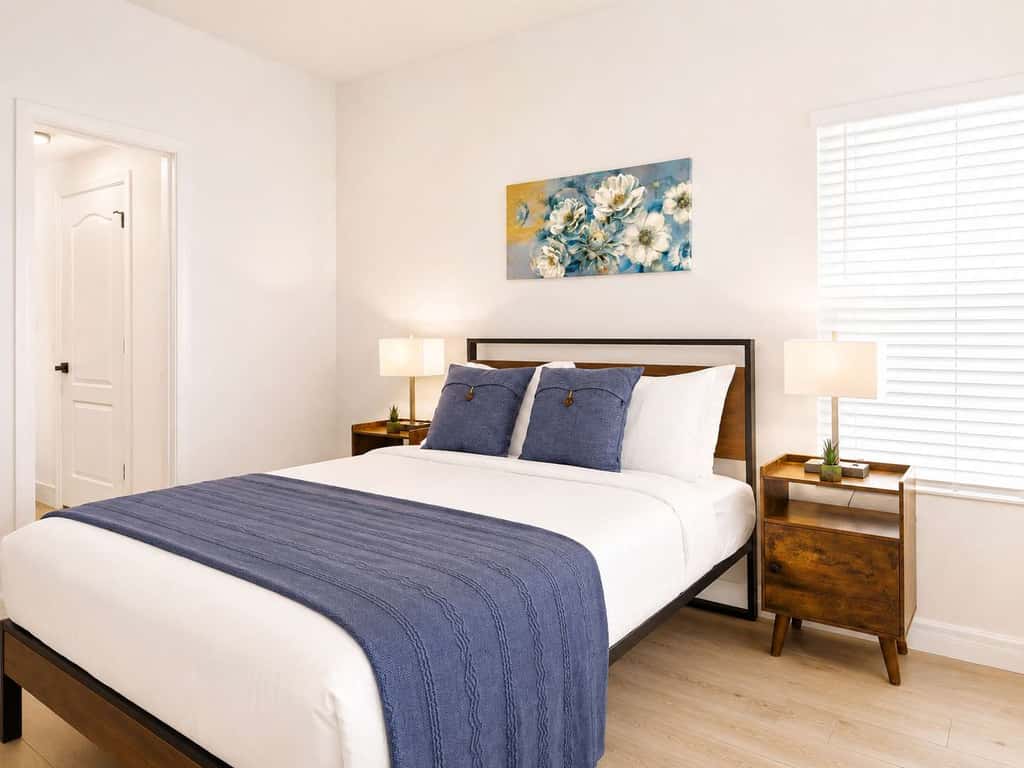 CozySuites Chandler 1BR with 2 Pools + Jacuzzi