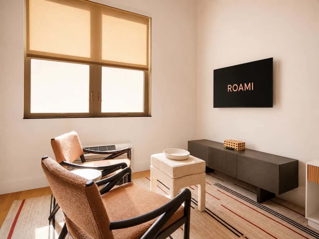 Roami at Studio 135 - Modern Studio | 2 units