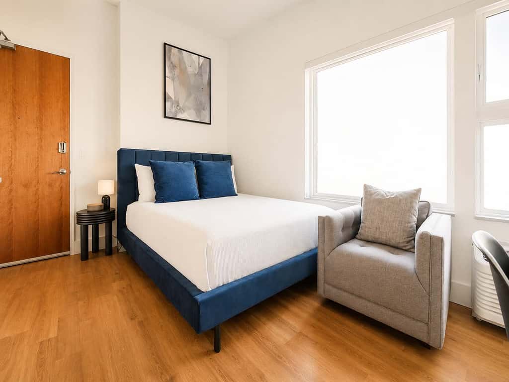 Roami at Studio 135 - Modern Studio | 2 units