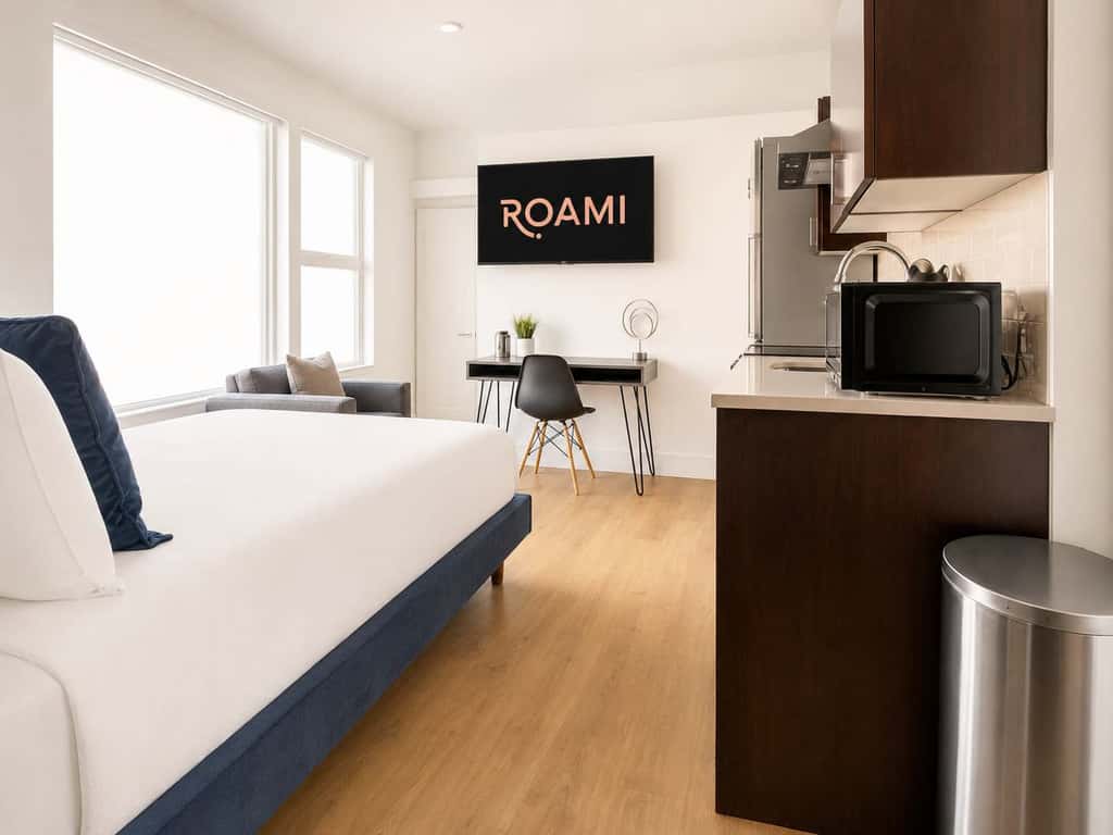 Roami at Studio 135 - Modern Studio | 2 units