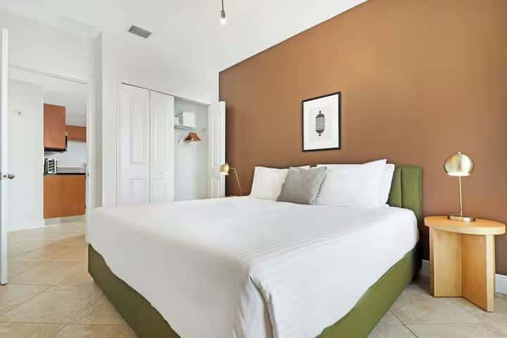 Roami at Sunny Isles | Rooftop Pool | 3 BR