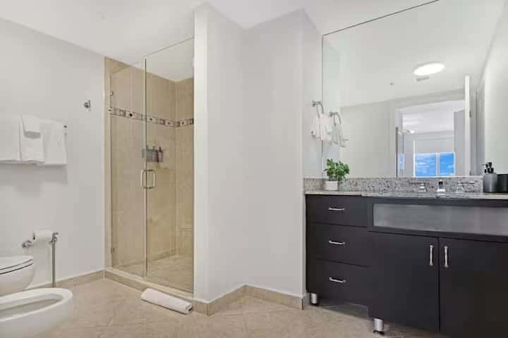 Roami at Sunny Isles | Rooftop Pool | 3 BR