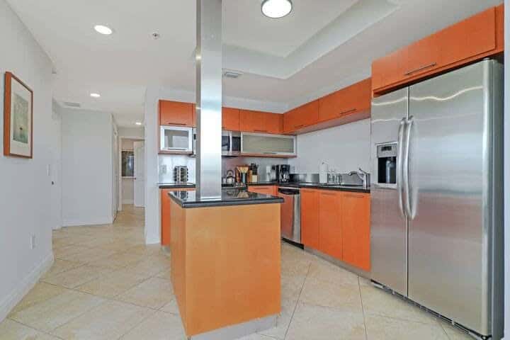 Roami at Sunny Isles | 6BR Combo