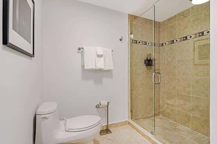 Roami at Sunny Isles | 6BR Combo