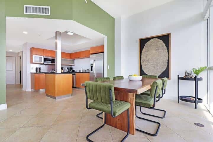 Roami at Sunny Isles | 6BR Combo