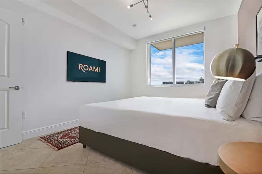 Roami at Sunny Isles | 6BR Combo