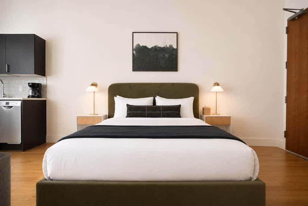 Roami at Studio 135 - Spacious 3 Beds | 2 Units