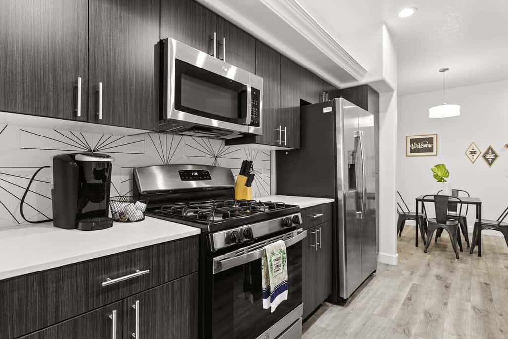CozySuites Glendale by the stadium with pool!