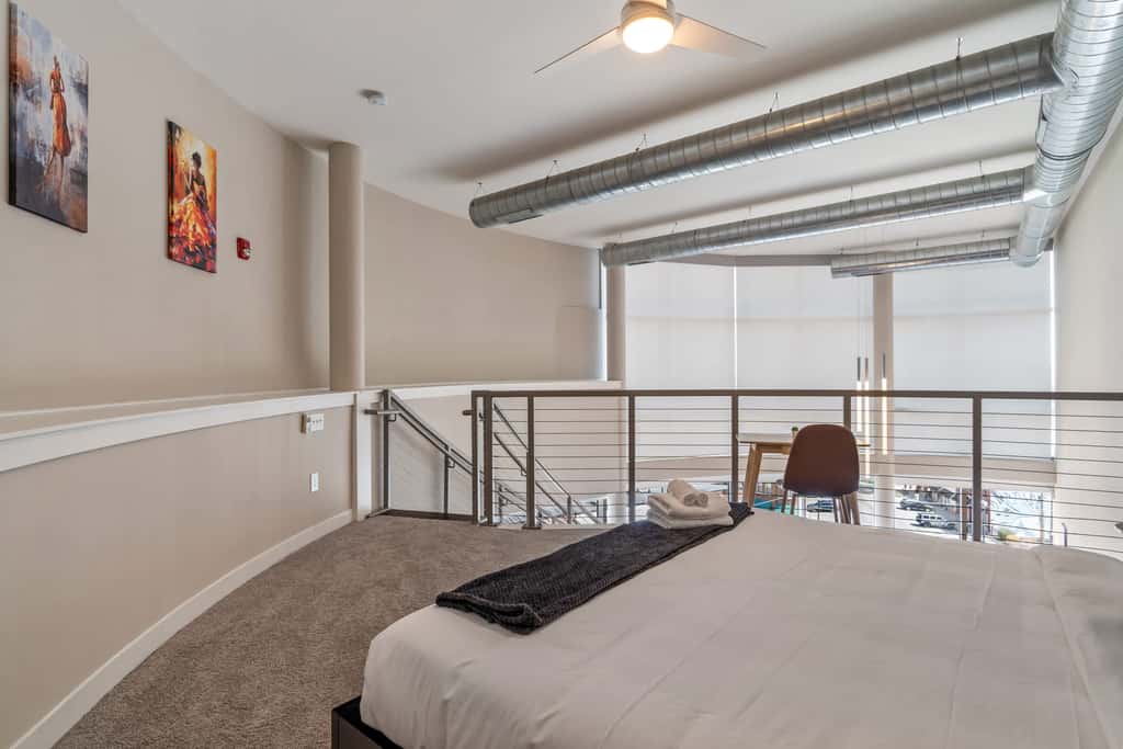 CozySuites - Penrose on Mass w/ pool & parking #4