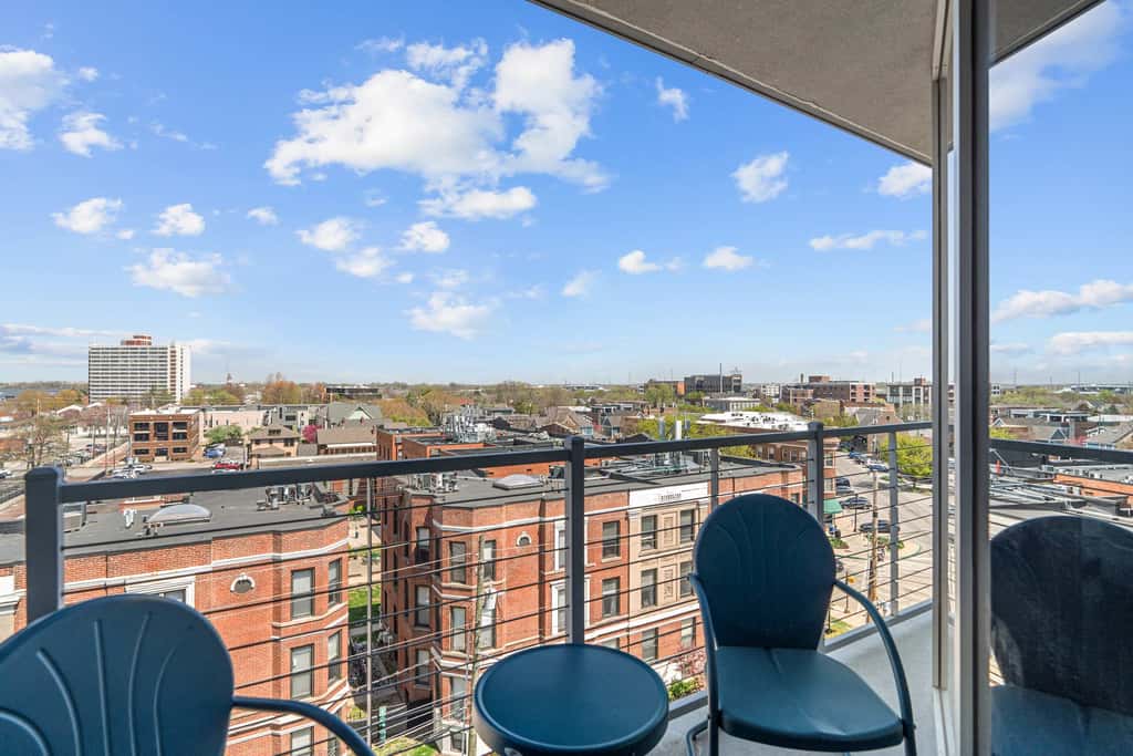 CozySuites - Penrose on Mass w/ pool & parking #4