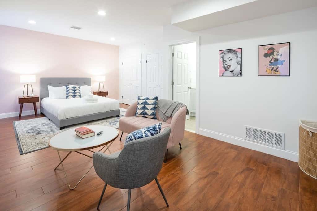 Sosuite | Billiards 3BR Apt w W/D