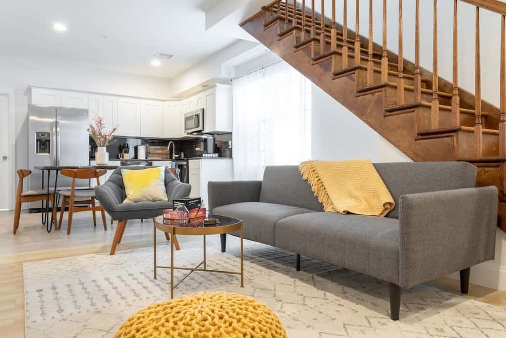 Sosuite | Billiards 3BR Apt w W/D