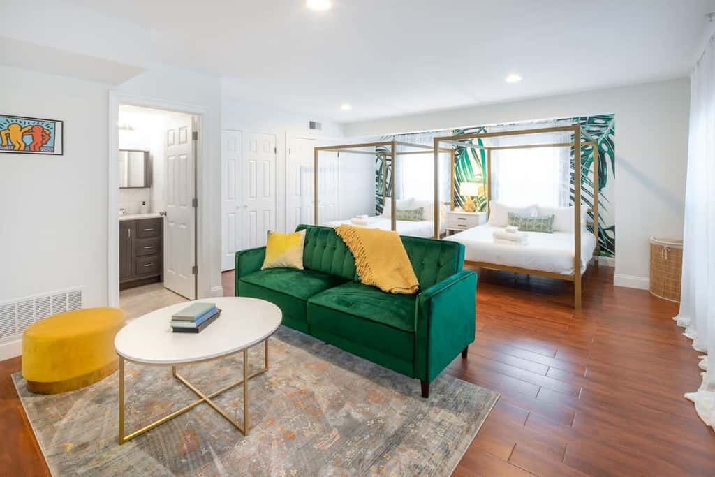 Sosuite | Billiards 3BR Apt w W/D