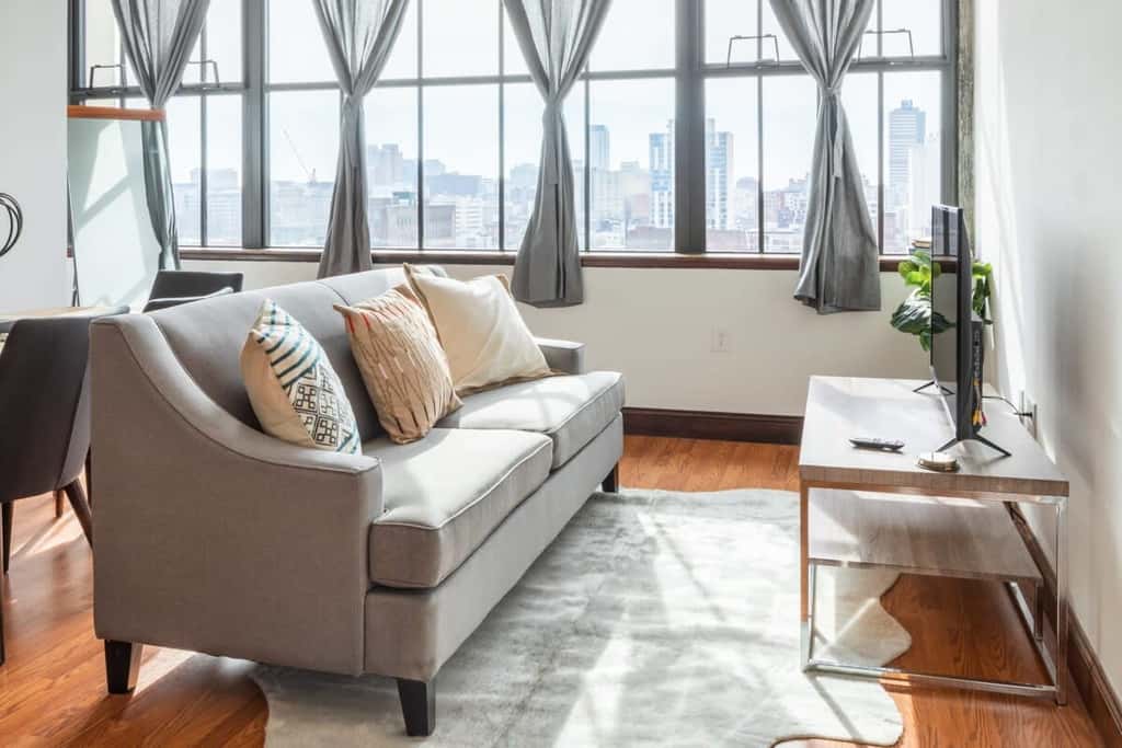 Sosuite | 2BR Penthouse w W/D, Gym, On-Site Bar