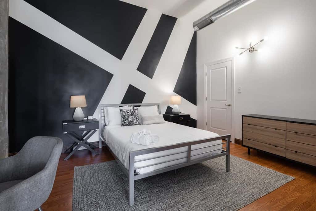 Sosuite | 2BR Penthouse w W/D, Gym, On-Site Bar