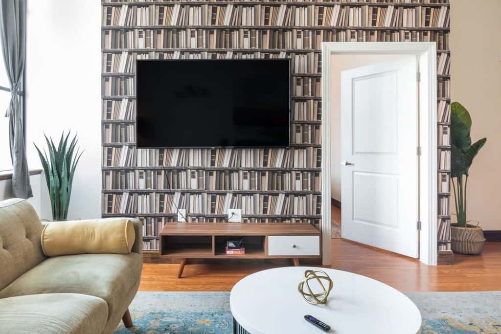 Sosuite | 2BR Penthouse w W/D, Gym, On-Site Bar
