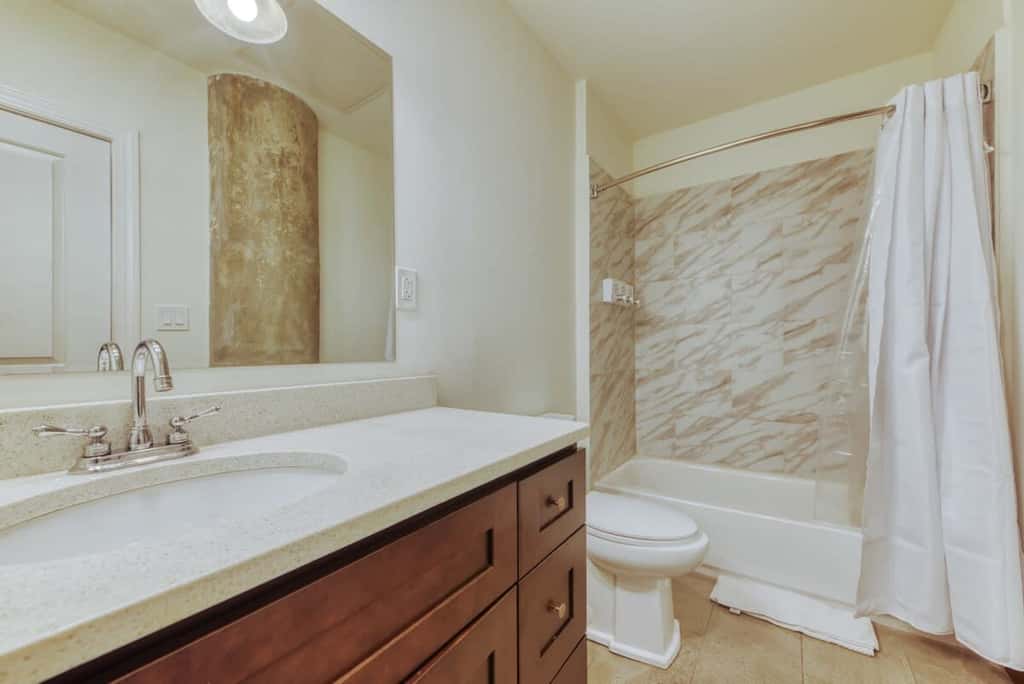 Sosuite | 2BR Penthouse w W/D, Gym, On-Site Bar