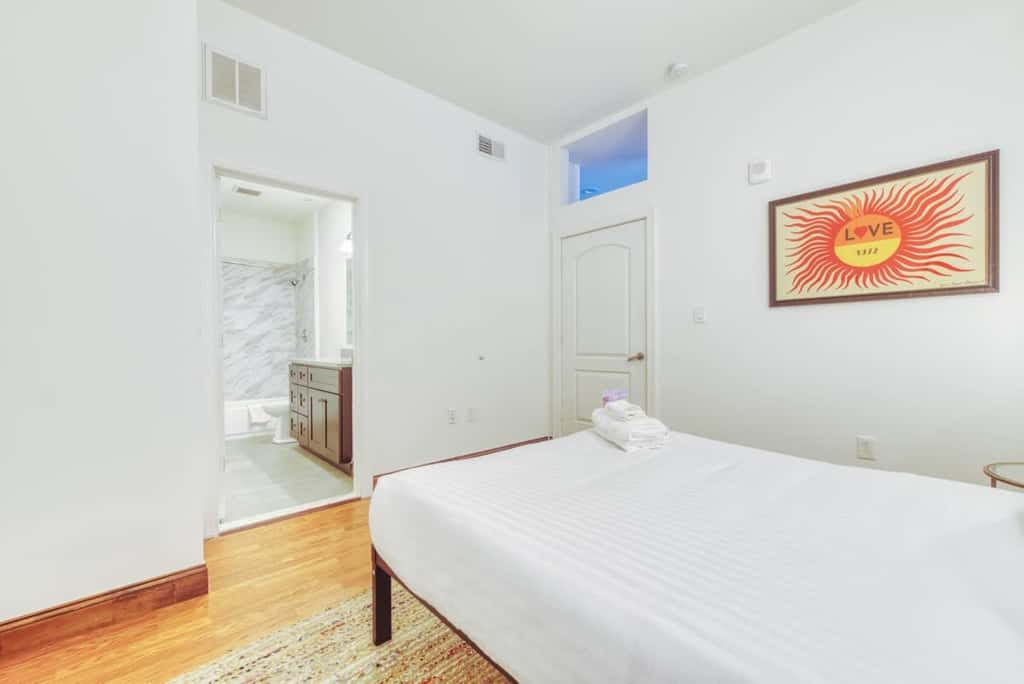 Sosuite | 2BR Penthouse w W/D, Gym, On-Site Bar