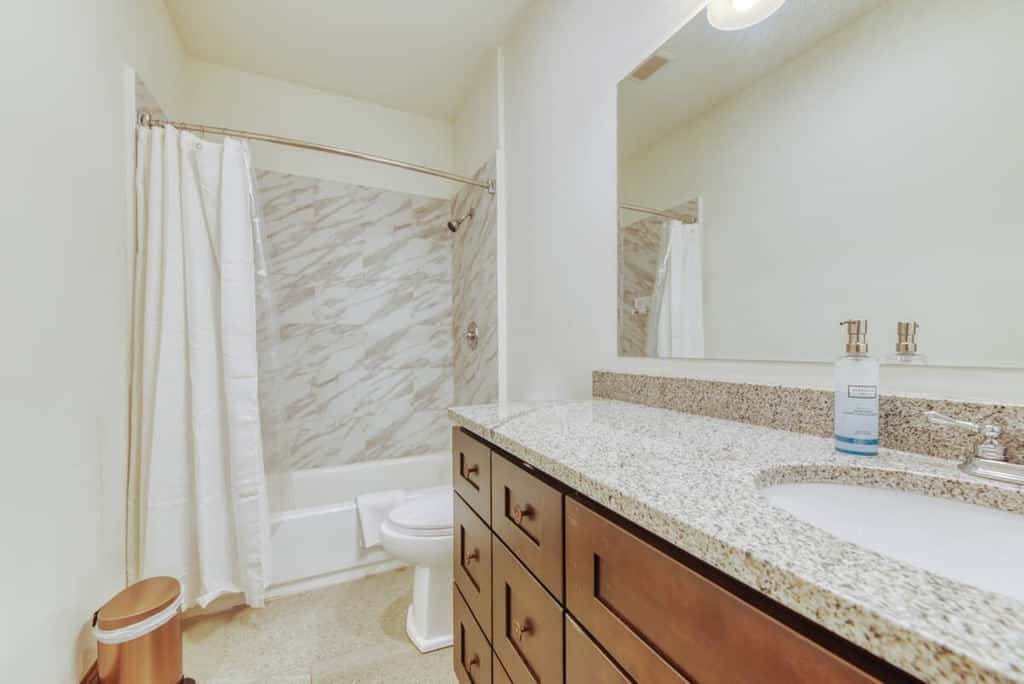 Sosuite | 2BR Penthouse w W/D, Gym, On-Site Bar