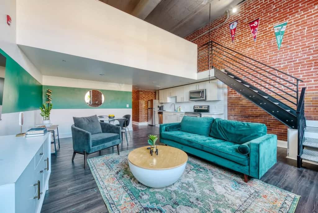 Sosuite | 2BR Loft w Gym, Lounge, Shared Laundry