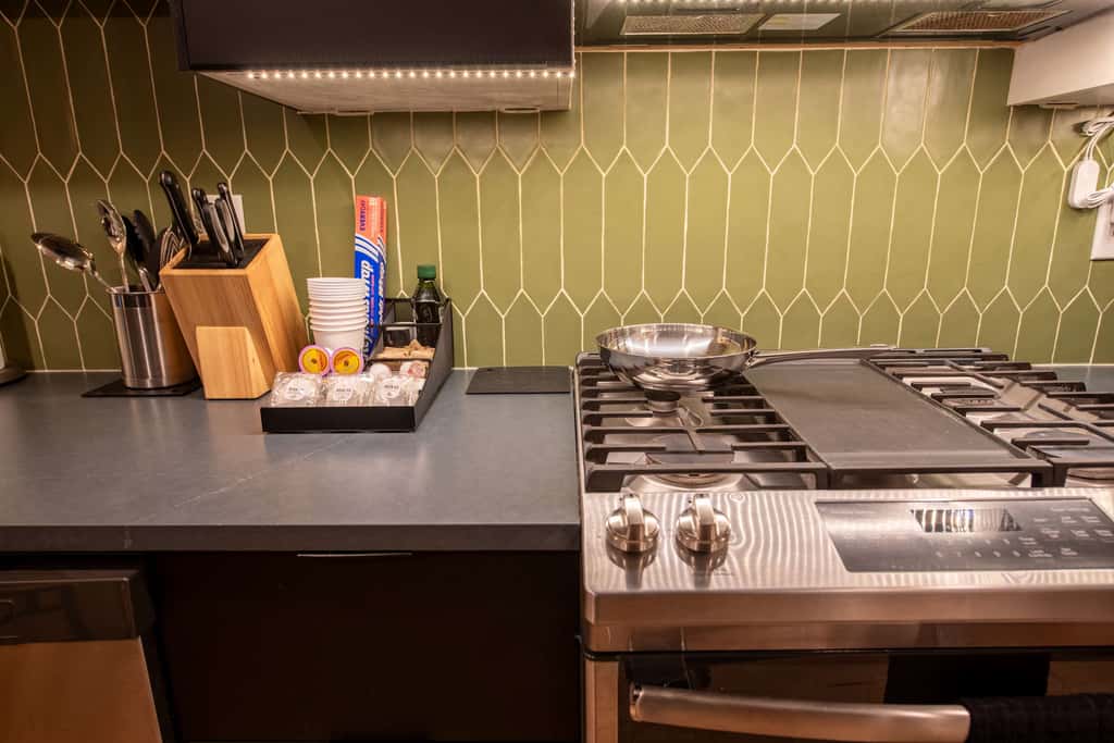 Sosuite | 2BR Apt w Patio, W/D, Sofabed