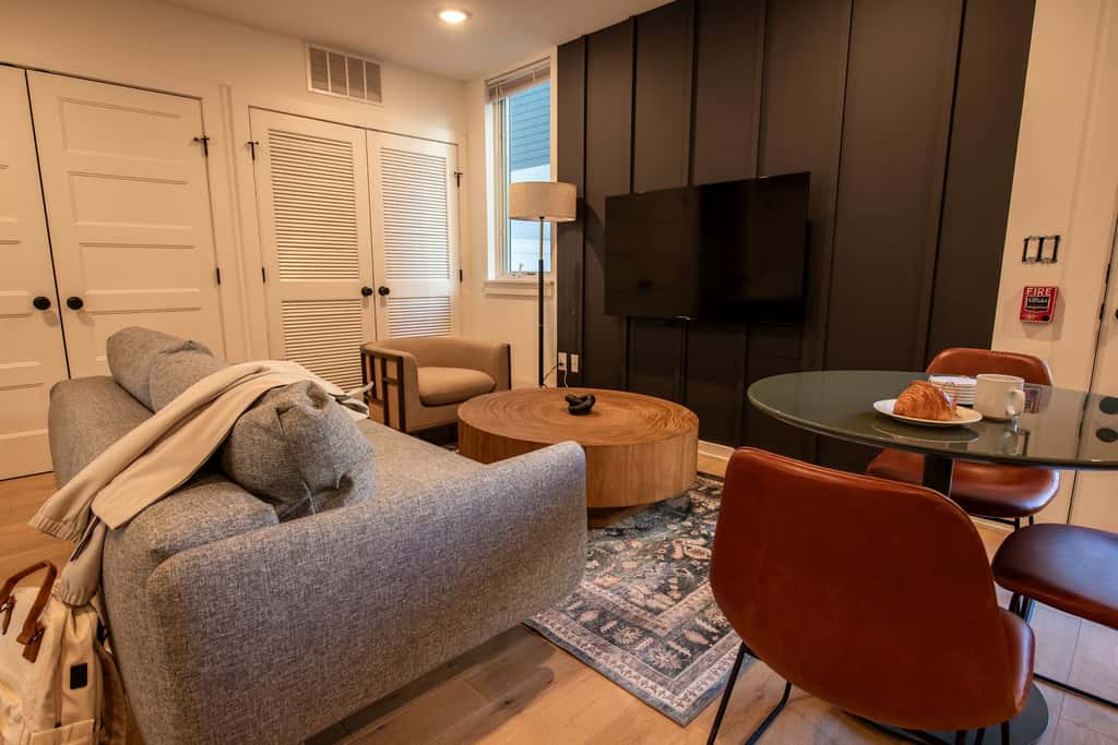 Sosuite | 1BR Apt w Patio, W/D, Sofabed