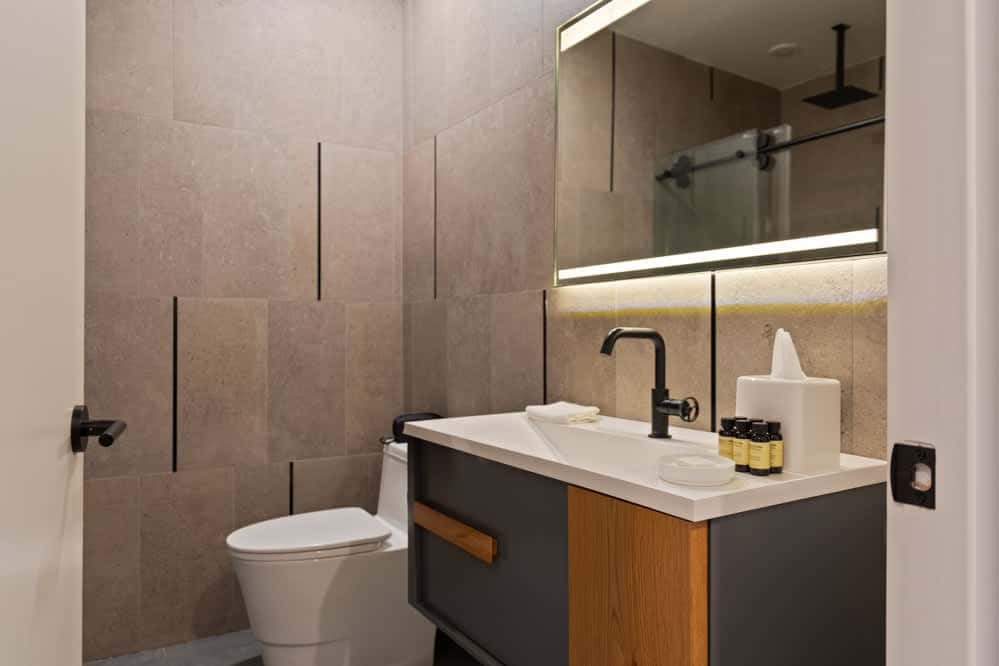 Sosuite | 1BR Apt w Roof Deck, Gym, Laundry