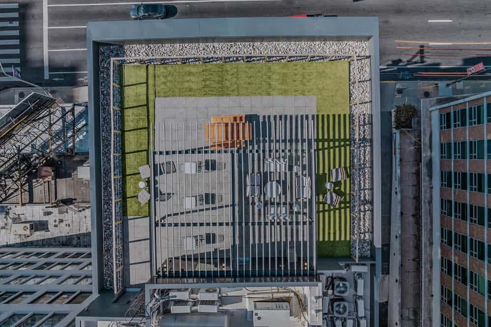 Sosuite | 1BR Apt w Roof Deck, Gym, Laundry