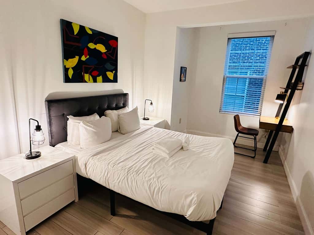 Sosuite | Arcade 2BR Apt w/ W/D