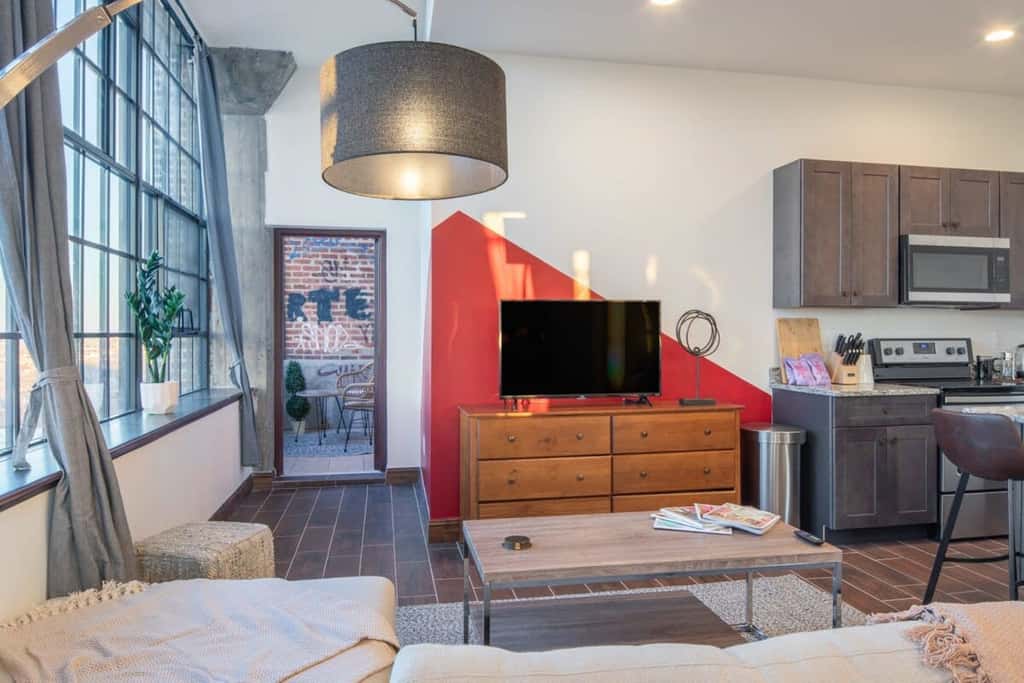 Sosuite | 2BR Penthouse w Balcony, W/D, Gym