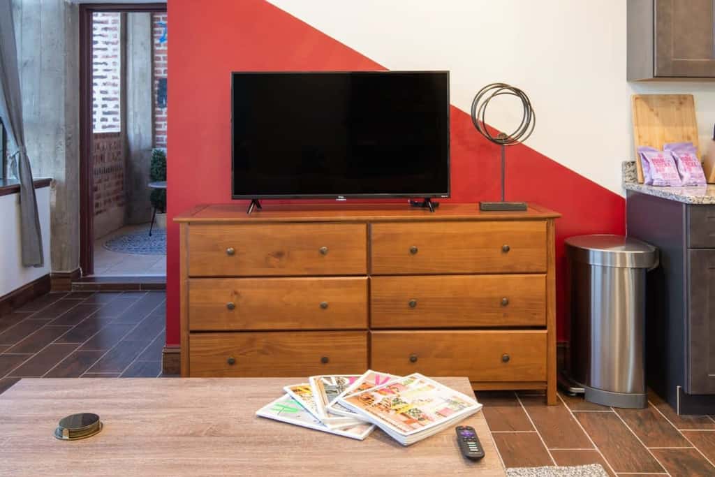 Sosuite | 2BR Penthouse w Balcony, W/D, Gym