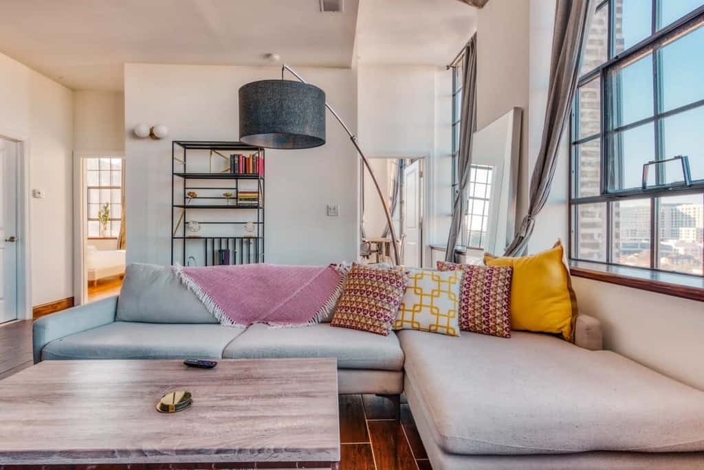 Sosuite | 2BR Penthouse w Balcony, W/D, Gym