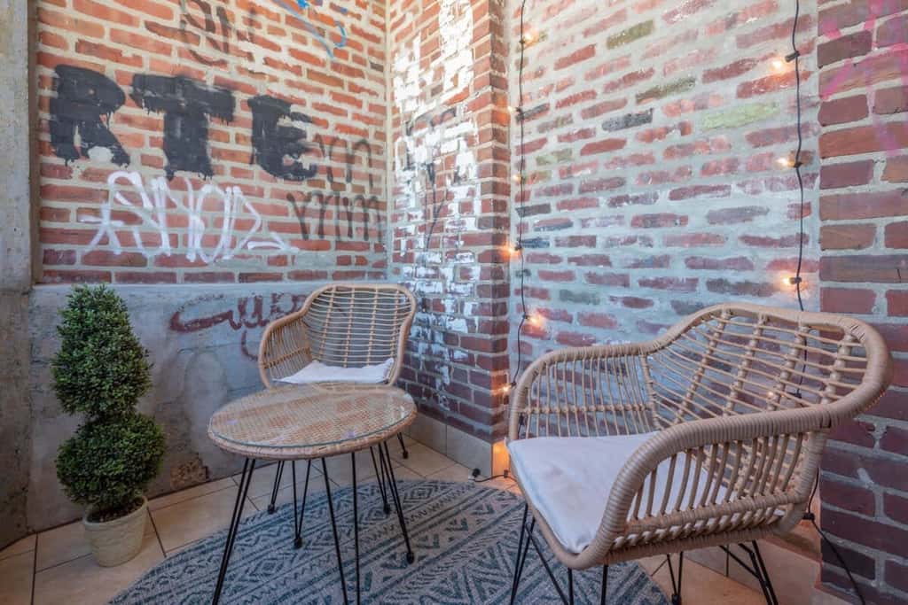 Sosuite | 2BR Penthouse w Balcony, W/D, Gym
