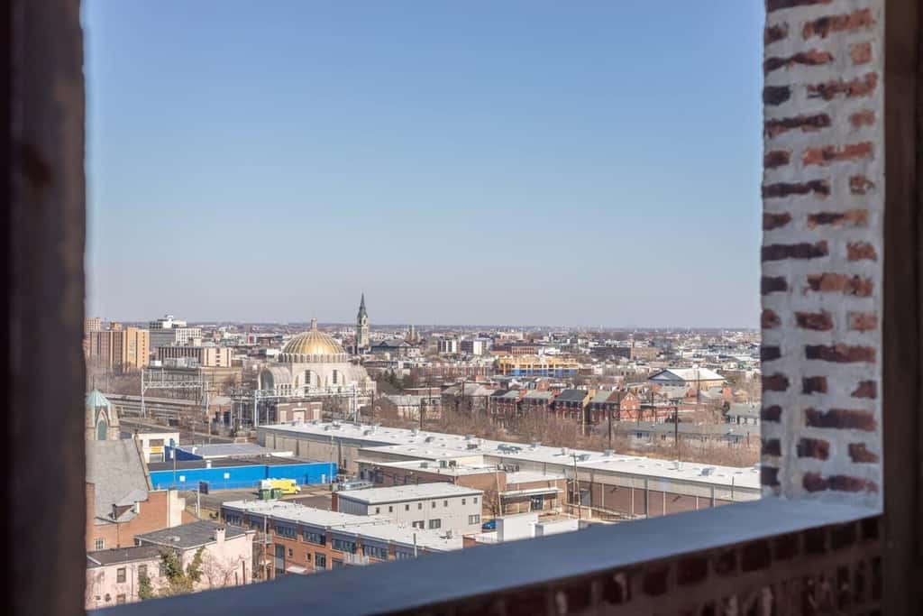 Sosuite | 2BR Penthouse w Balcony, W/D, Gym