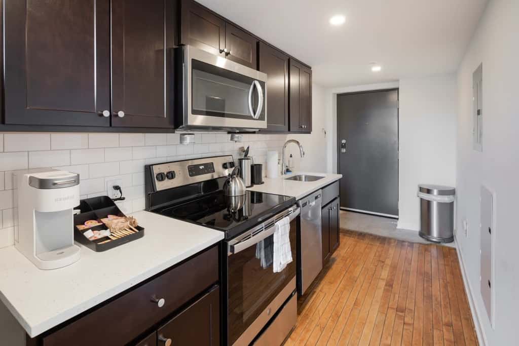 Sosuite | Studio Loft w W/D, Gym, Lounge