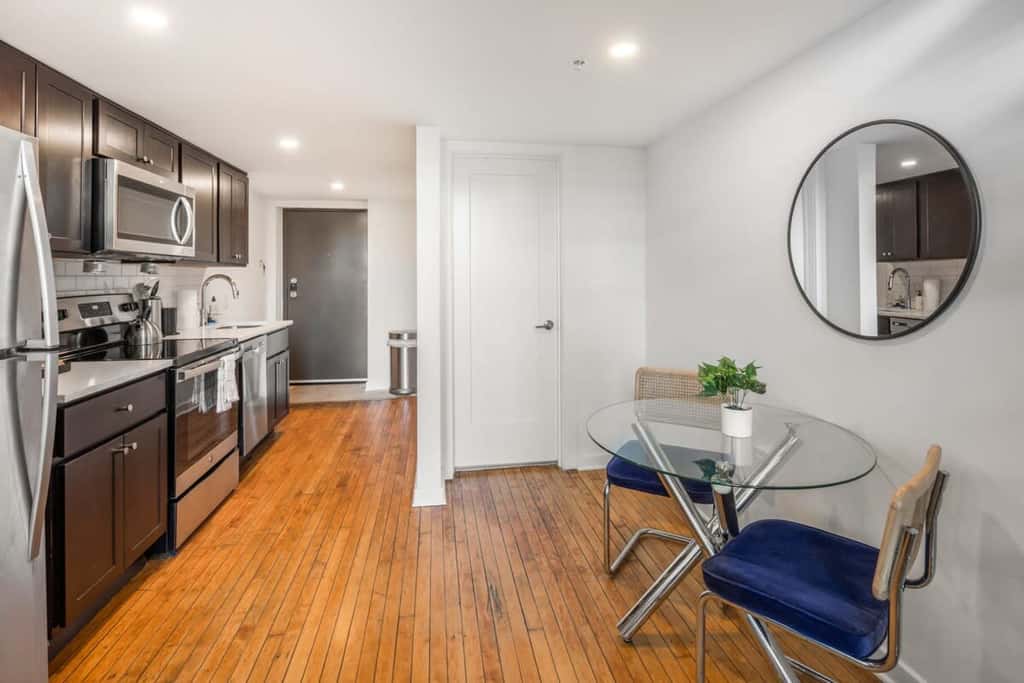 Sosuite | Studio Loft w W/D, Gym, Lounge