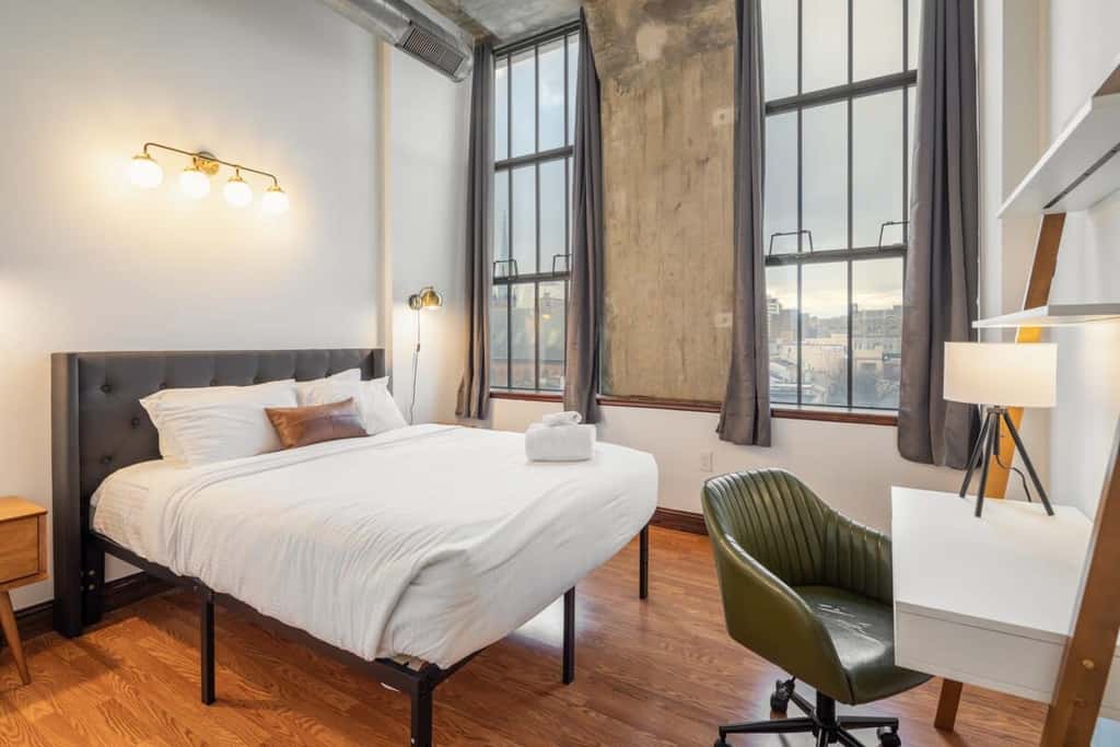 Sosuite | 2BR Apt w W/D, Gym, On-Site Restaurant