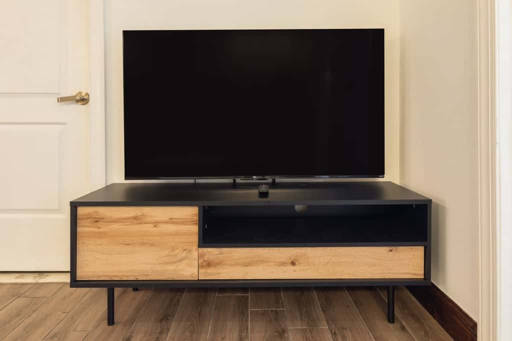 Sosuite | 2BR Apt w W/D, Gym, On-Site Restaurant