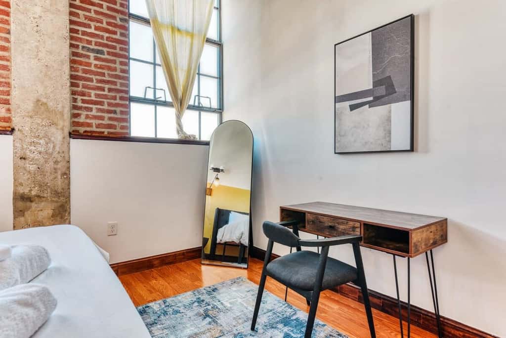 Sosuite | 2BR Apt w W/D, Gym, On-Site Restaurant
