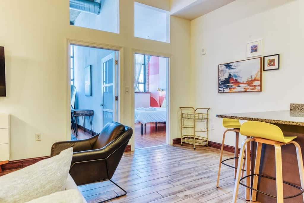 Sosuite | 2BR Apt w W/D, Gym, On-Site Restaurant